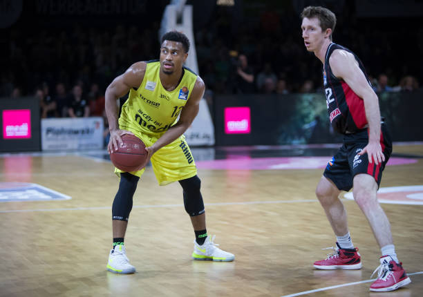 根据多方报 根据多方报