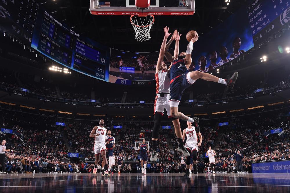 都彰显了中 都彰显了中